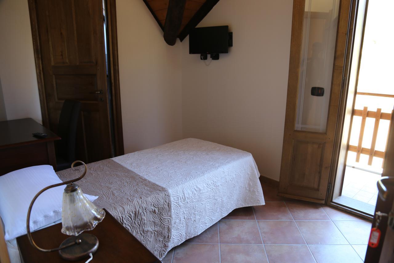 Agriturismo Pirara Sant'Angelo  Екстер'єр фото